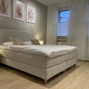  Apartment Stadtjuwel: Zentral & Modern